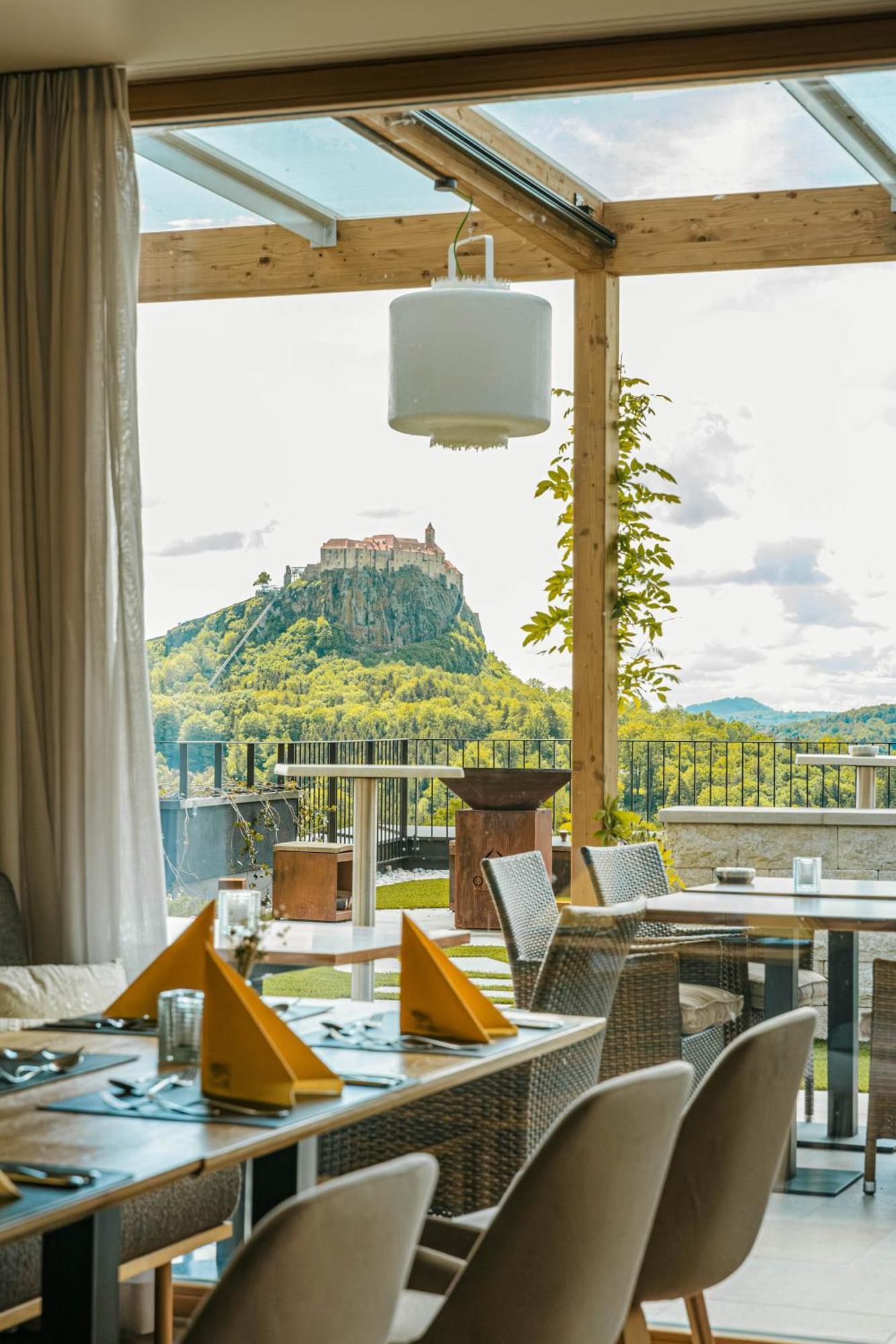 Genusshotel Riegersburg Exteriör bild